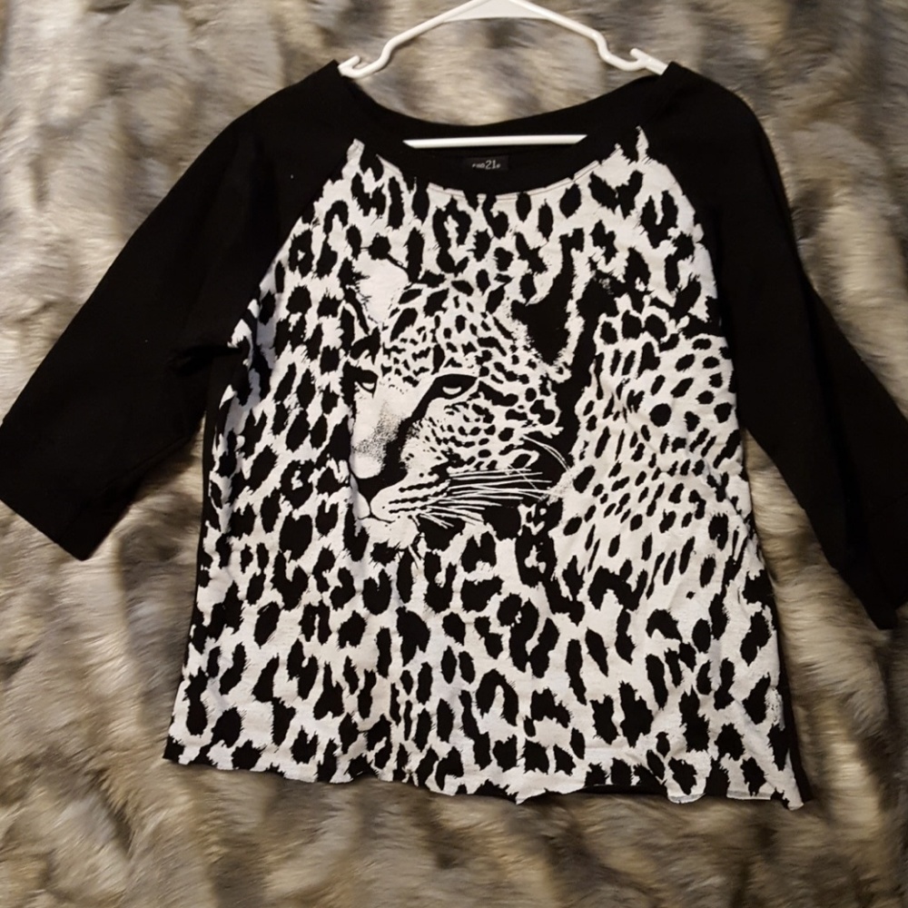 Rue 21 Sweatshirt